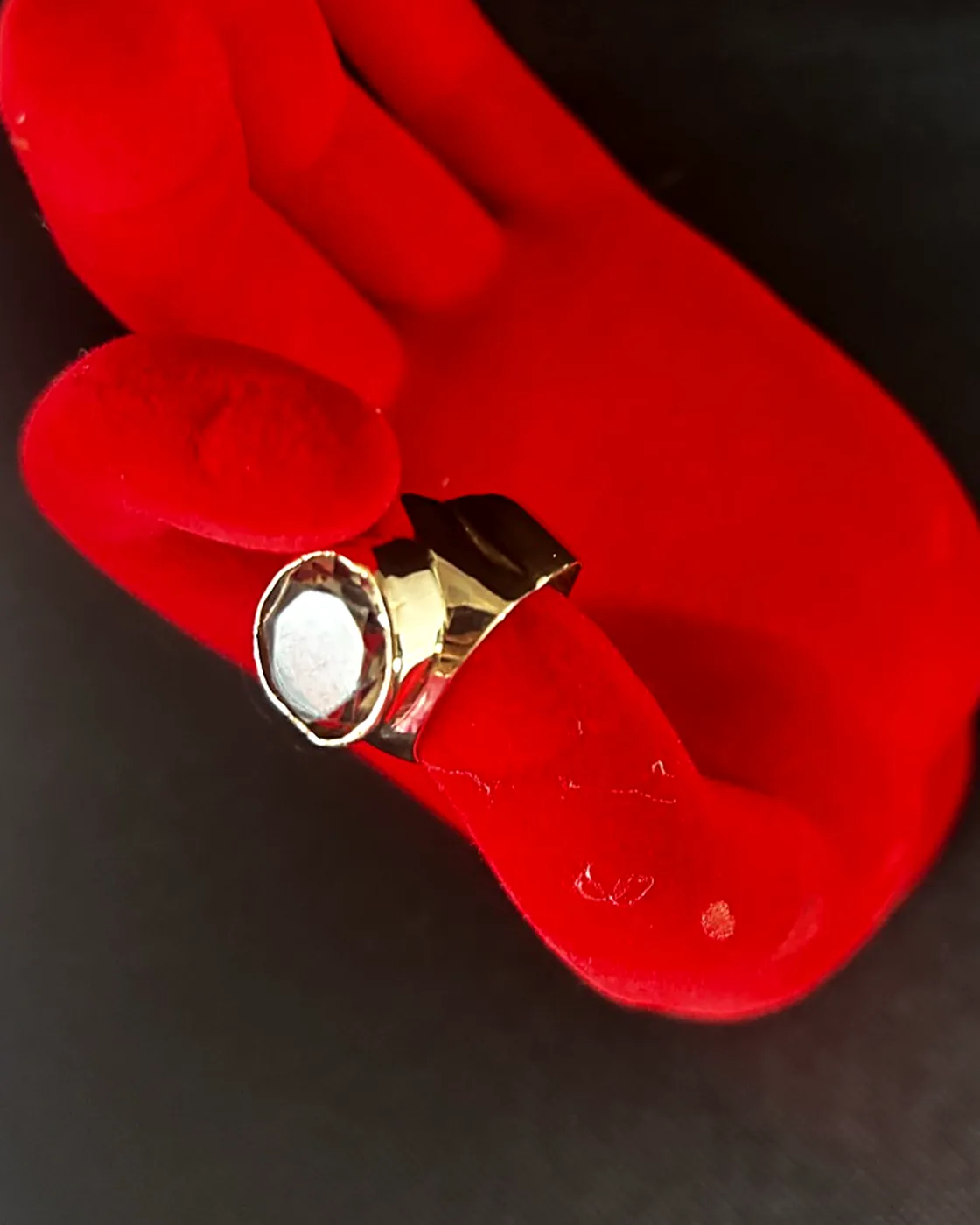 Anillo de oro 18k con piedra café facetada — foto 3